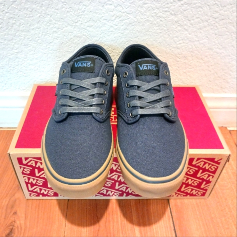 Vans - Picture 2 of 5
